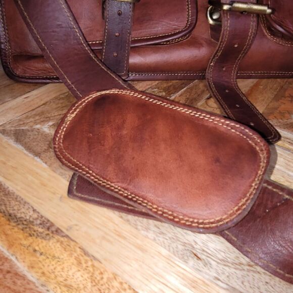 Genuine Leather Messenger Bag Rugged Mailbag Satchel Briefcase Laptop Shoulder - Picture 13 of 16